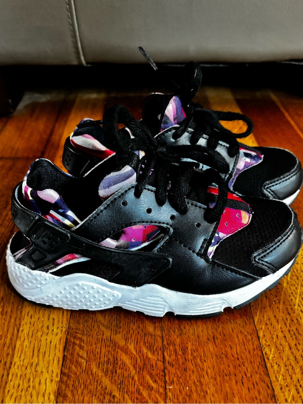 Nike Huarache Run Print 'Black Hyper Violet' Sneakers
